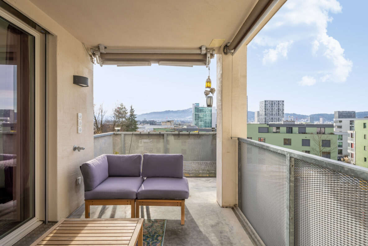 Balkon mit Stadtblick