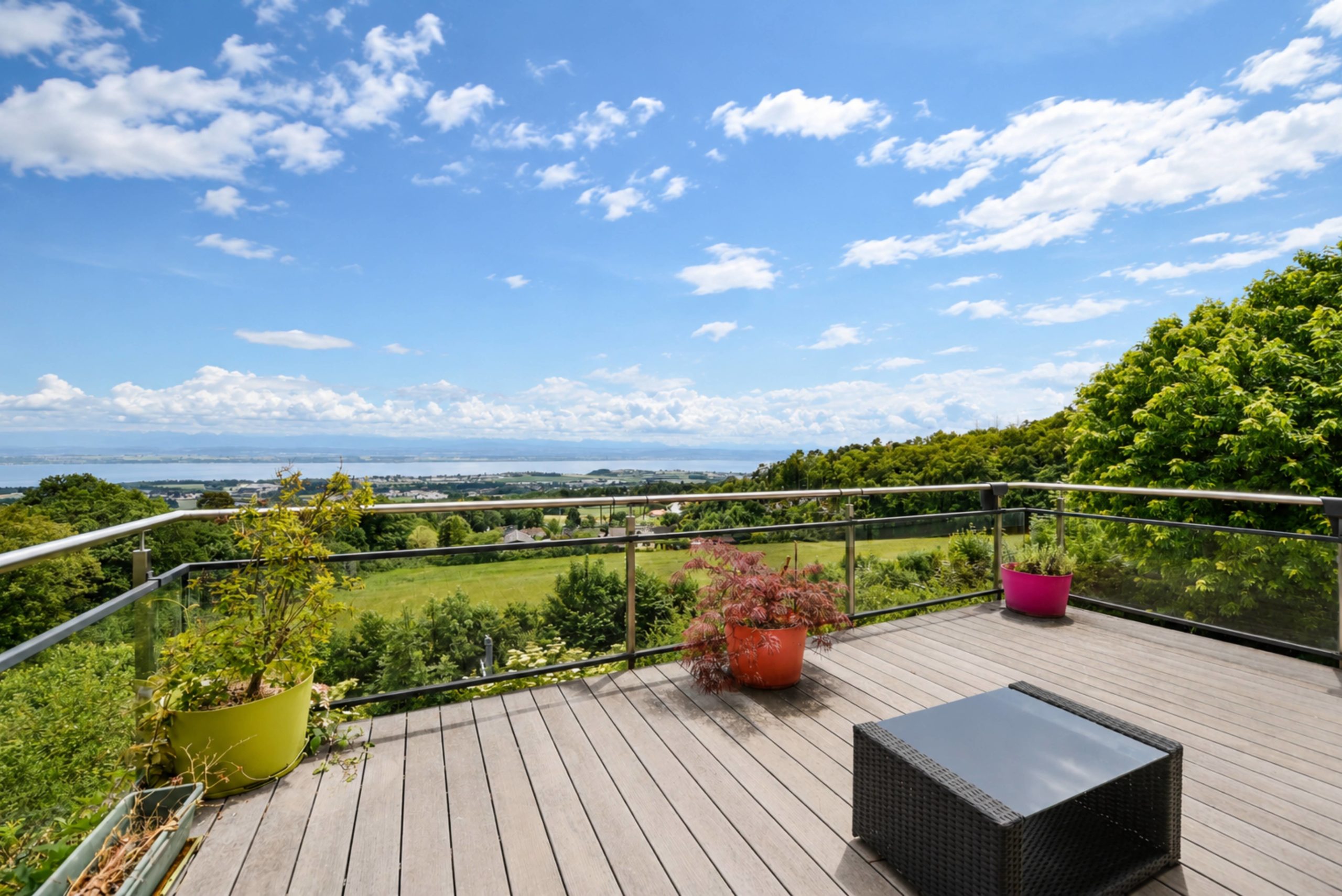 Terrasse mit Panoramablick