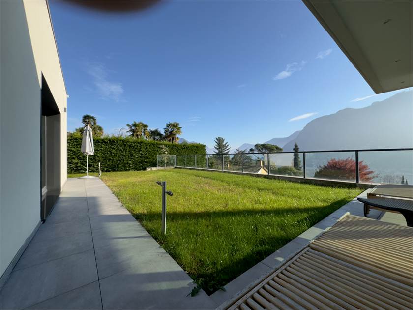 Terrasse mit Bergblick