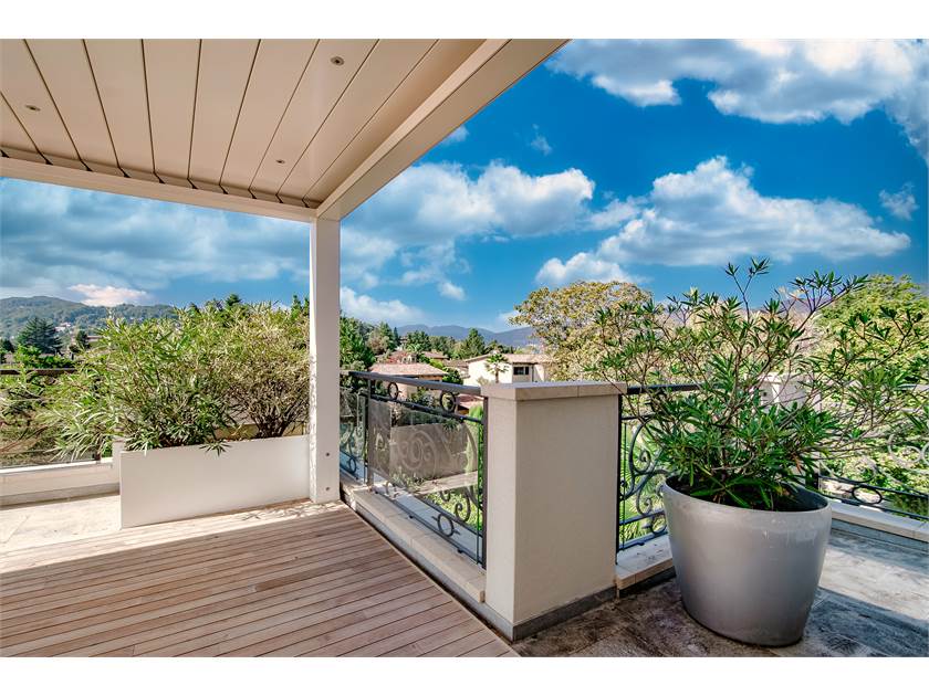 Dachterrasse mit Ausblick