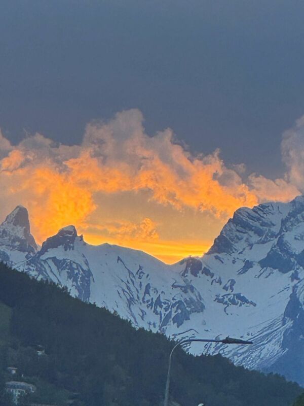 Alpenpanorama bei Sonnenuntergang