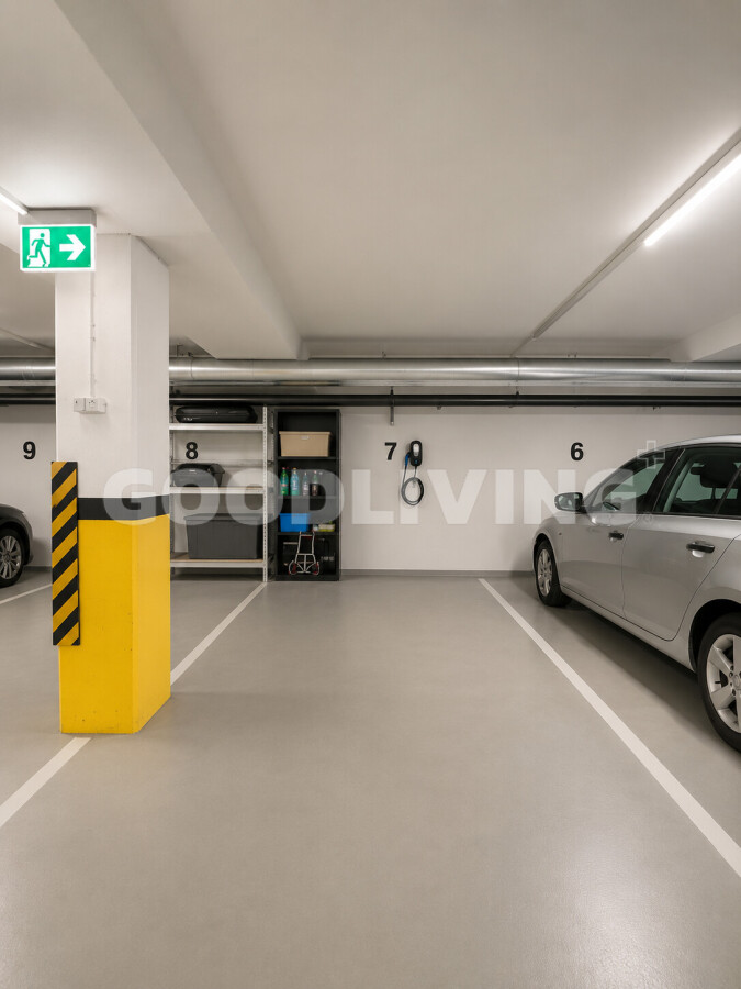 Tiefgarage mit Stellplätzen