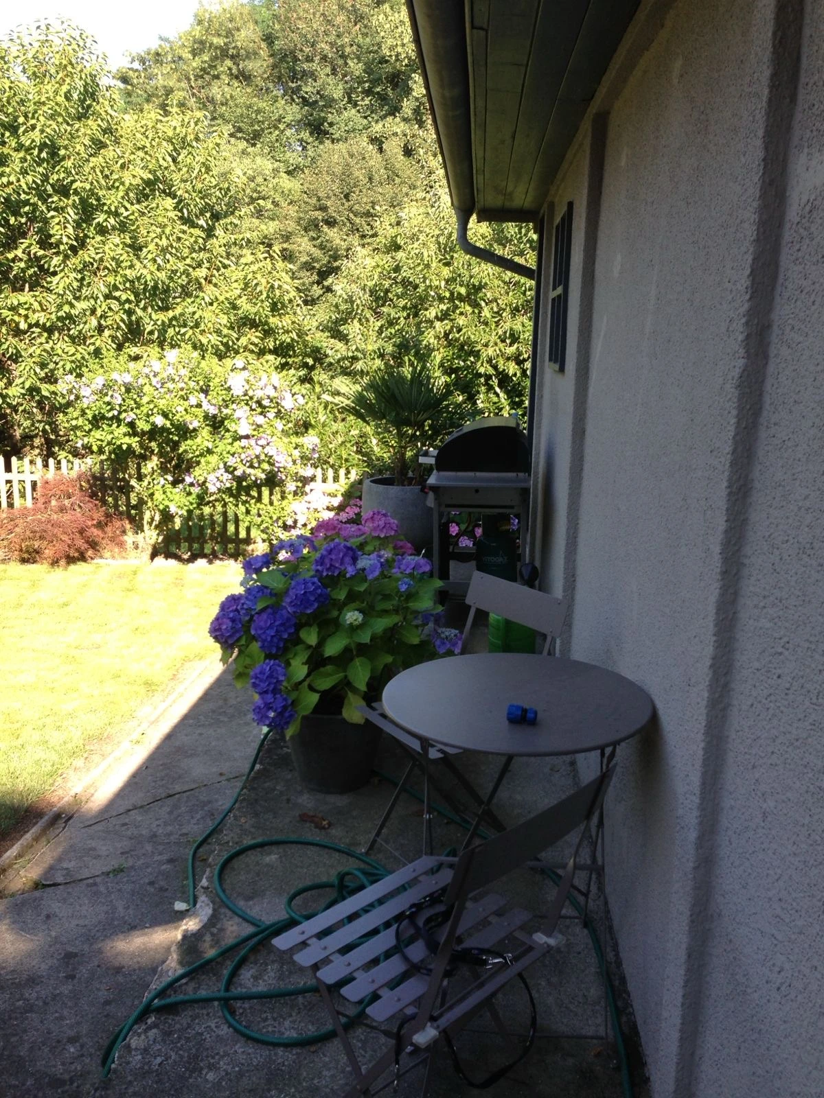 Terrasse mit Gartenblick