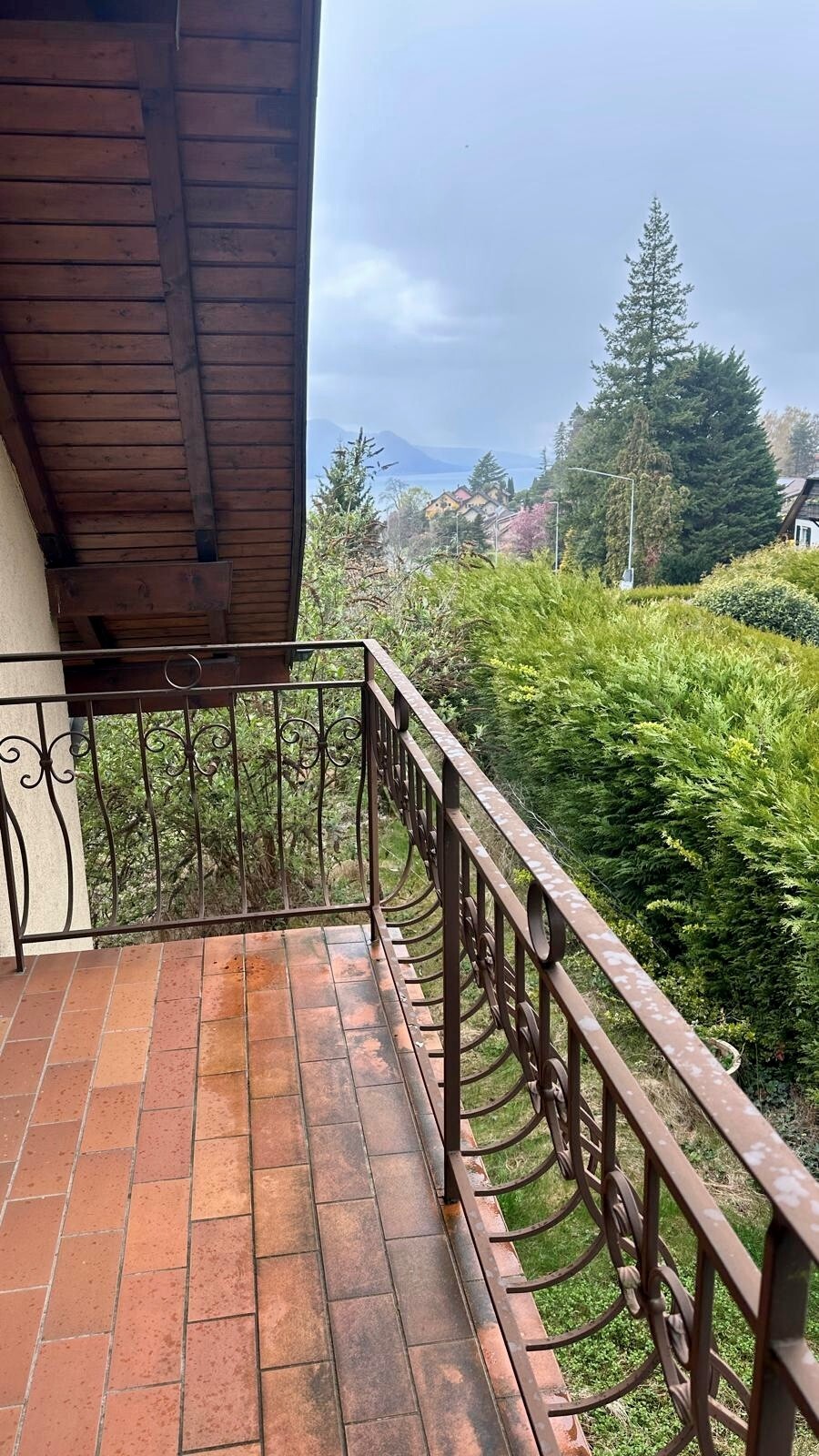 Balkon mit Seeblick
