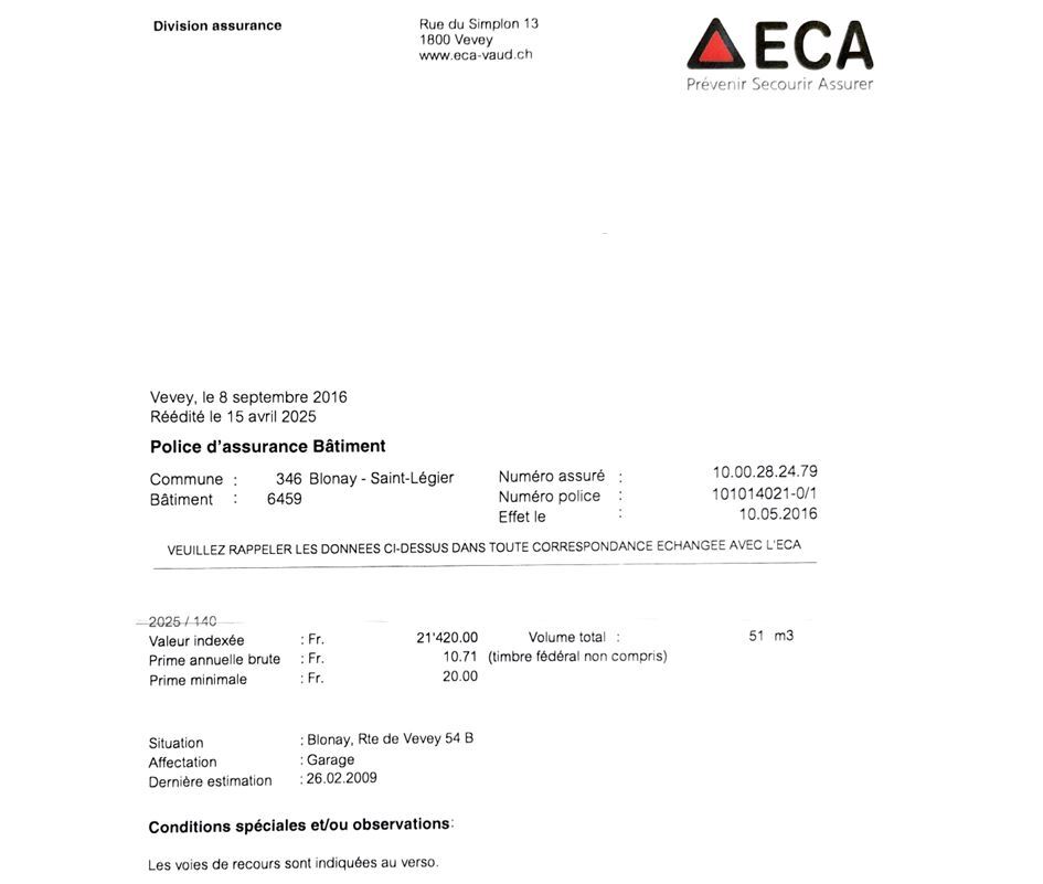 Versicherungsdokument mit Schweizer Gebäudeversicherung