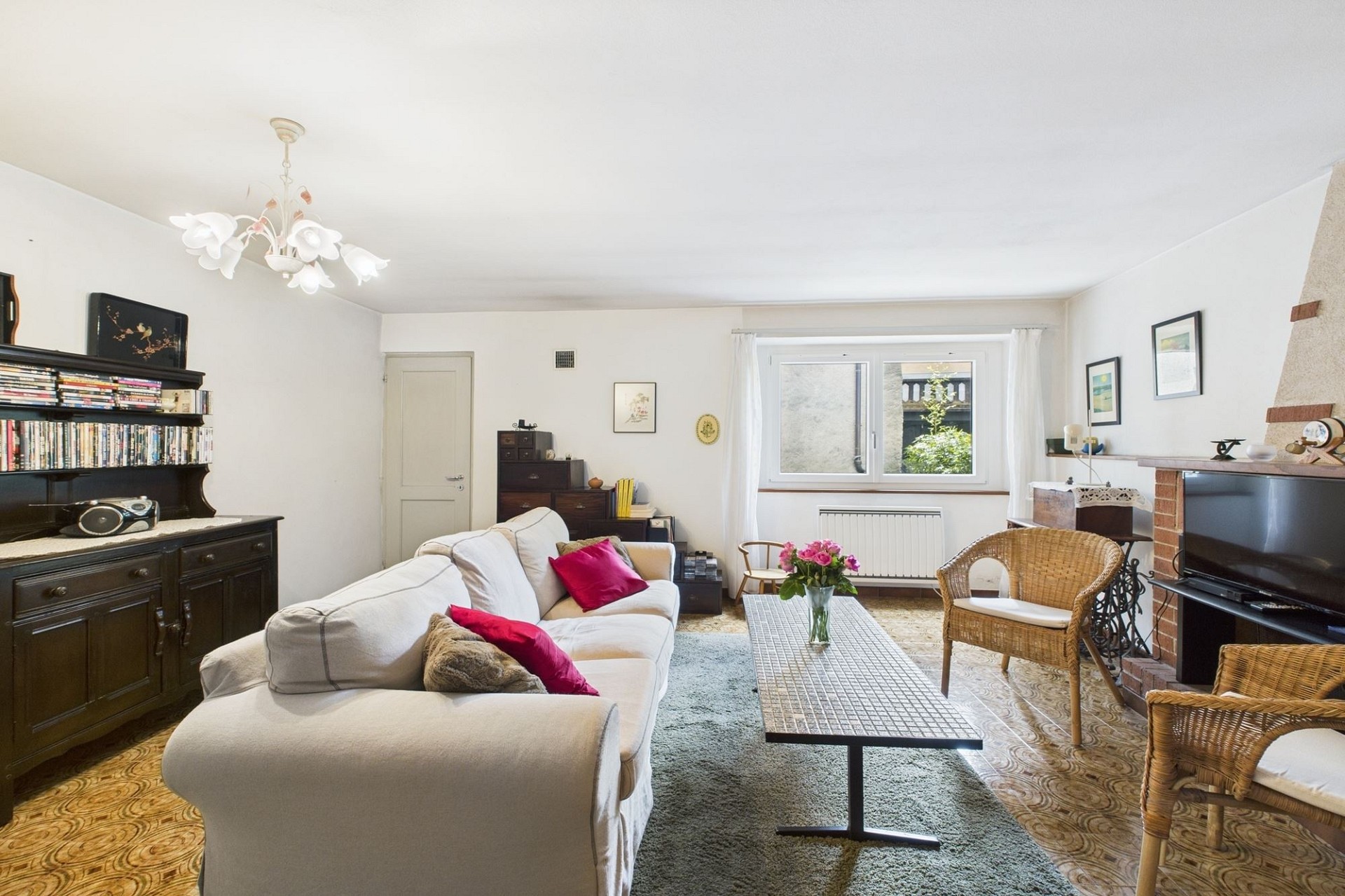 Wohnzimmer mit klassischer Einrichtung