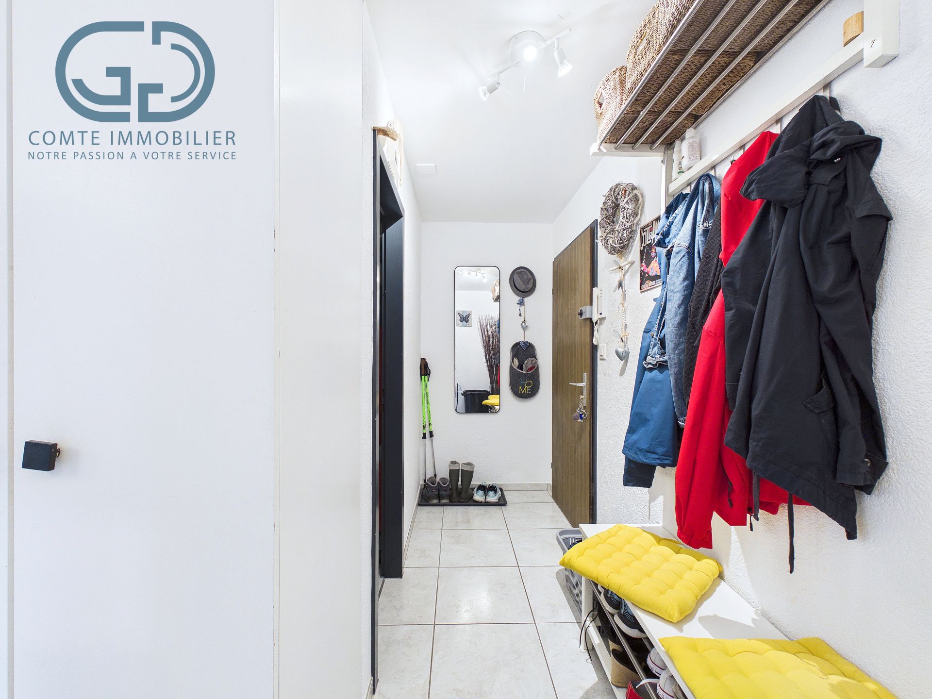 Eingangsflur mit Garderobe