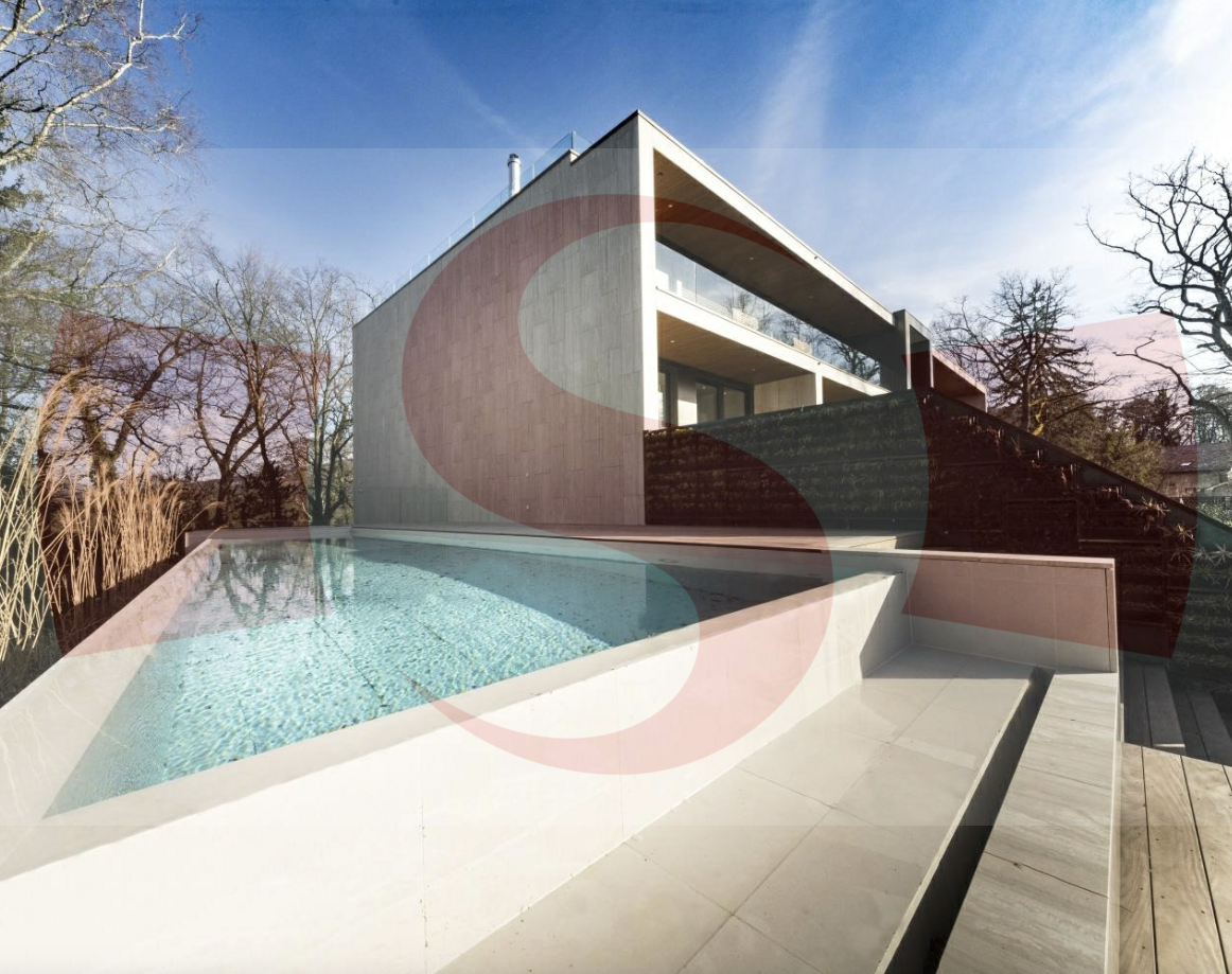 Außenansicht einer modernen Villa mit Pool