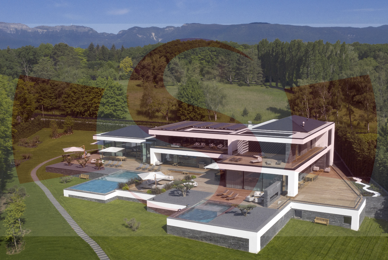 Luxusvilla mit Pool und Dachterrasse
