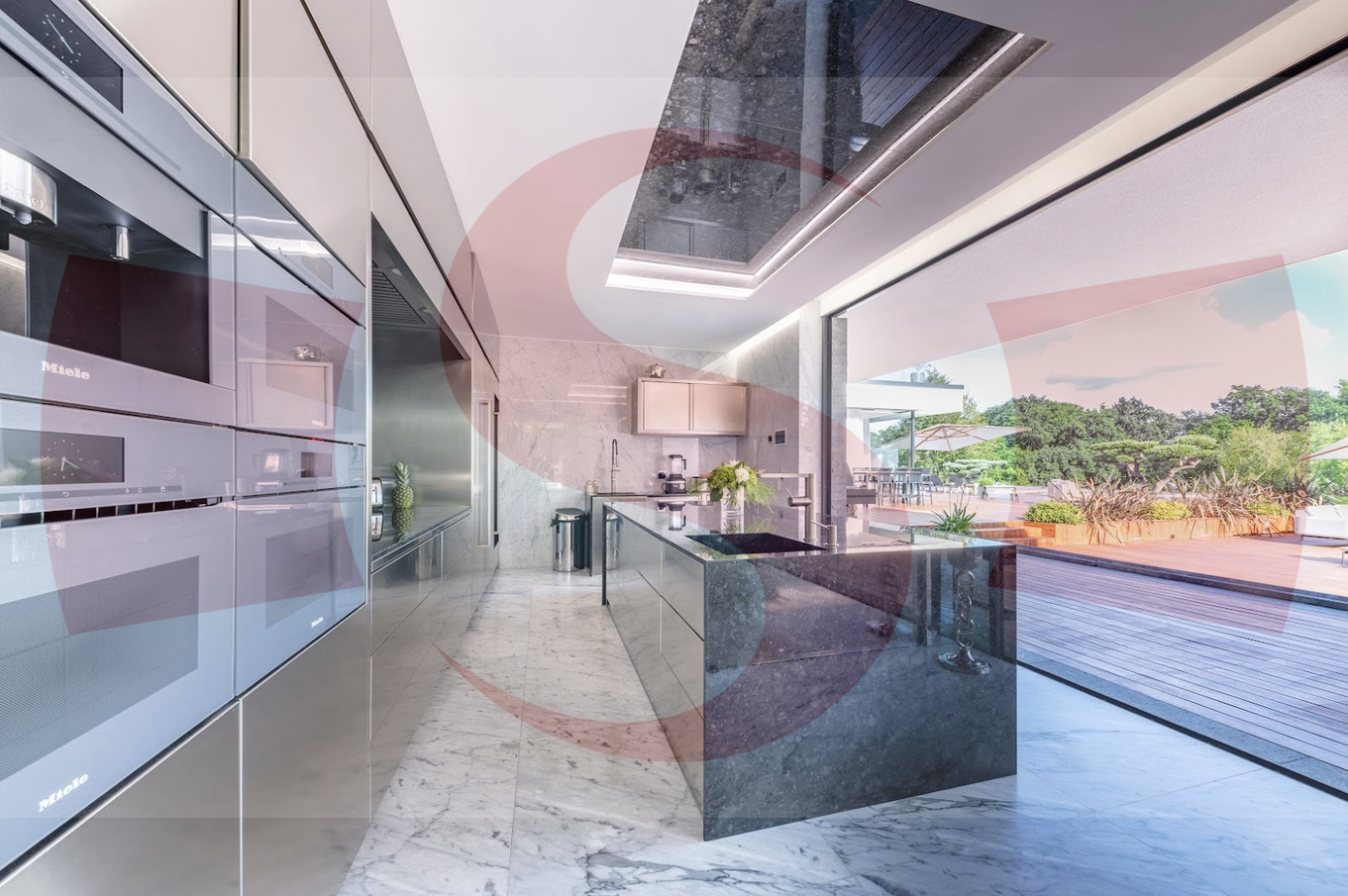 Moderne Designküche mit Innen-Außen-Bezug