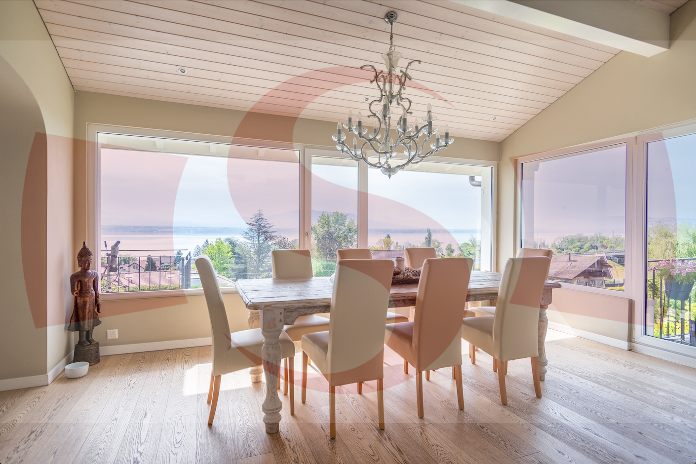 Esszimmer mit Panoramablick