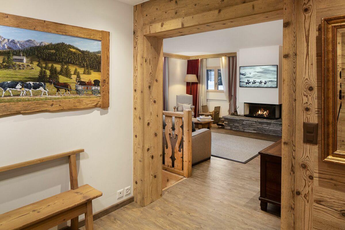 Gemütlicher Wohnbereich im Chalet-Stil