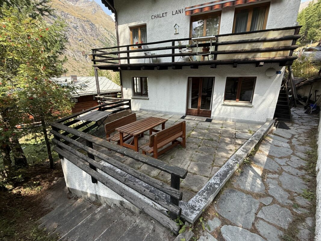 Berghaus mit Terrasse