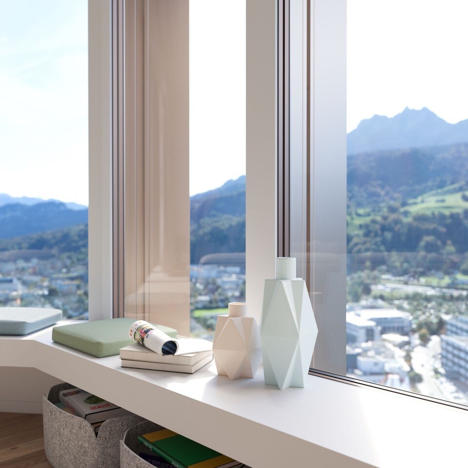 Fensterbank mit Alpenblick