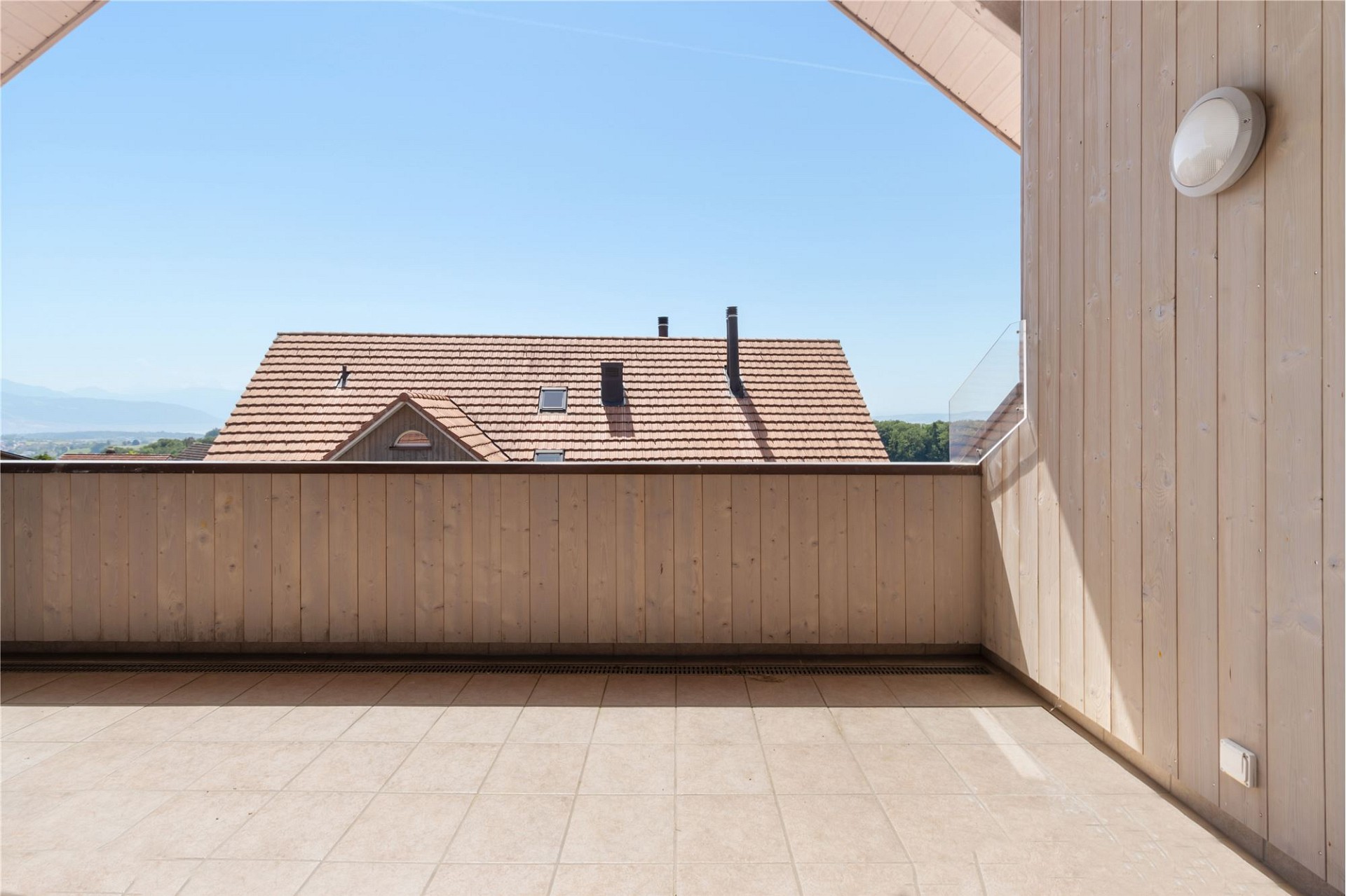 Dachterrasse mit Bergblick