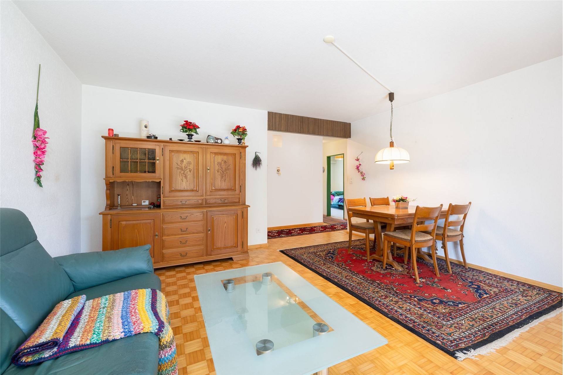 Wohnzimmer mit Essbereich