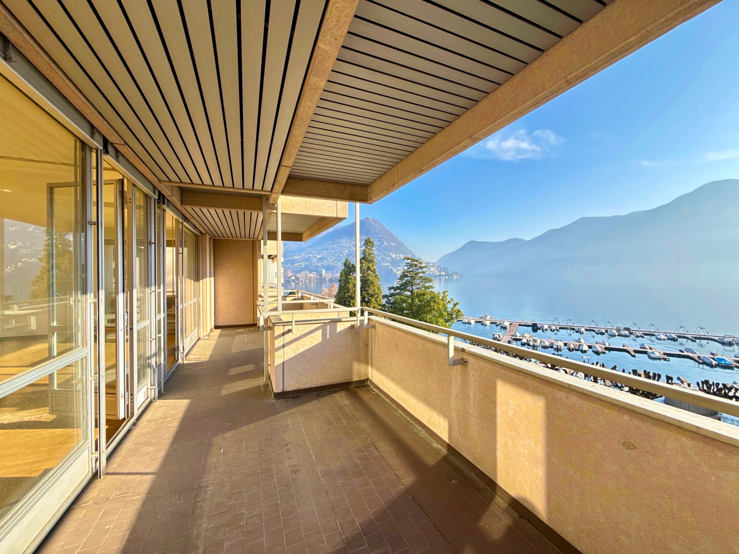 Balkon mit Seeblick