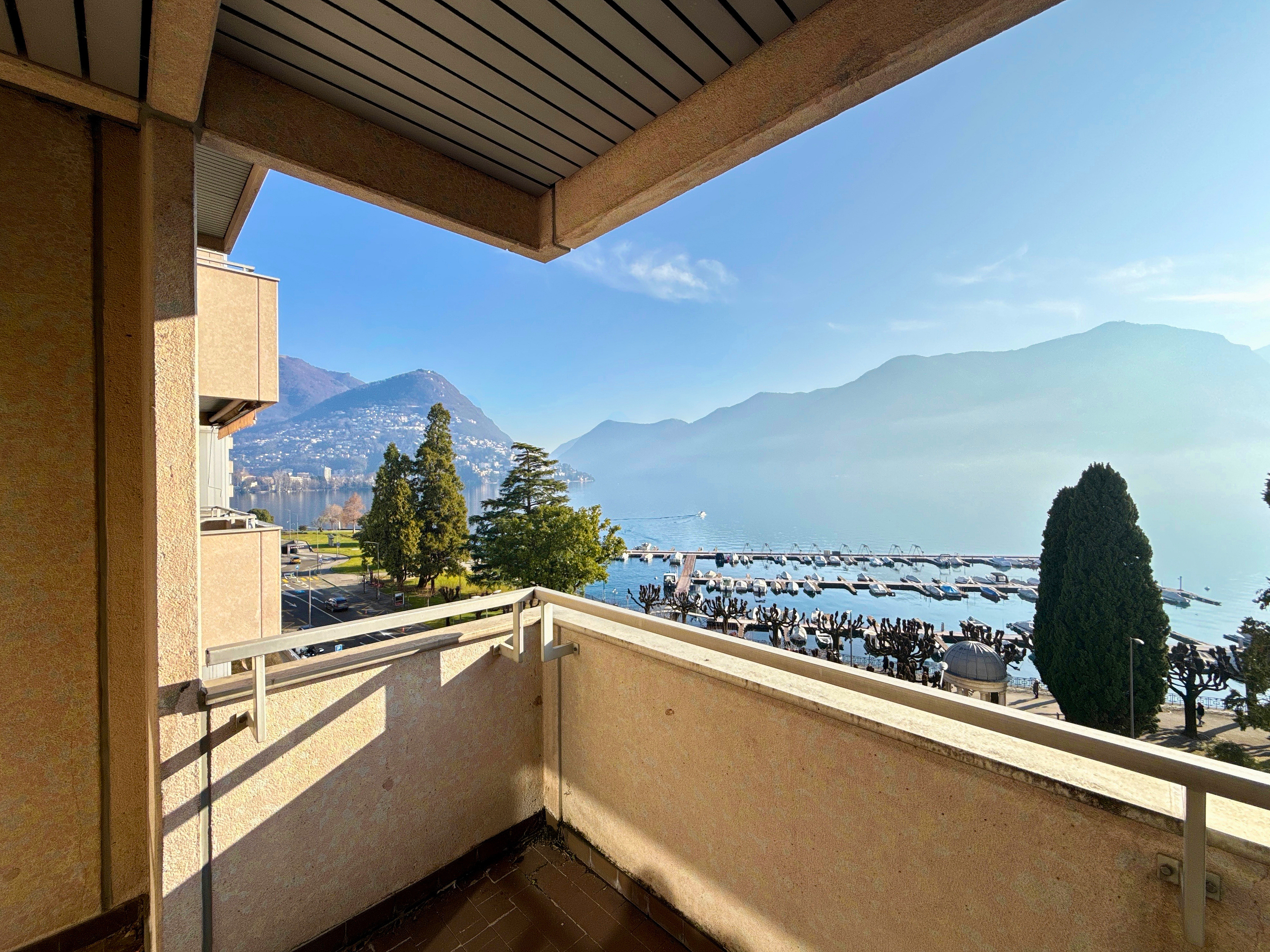 Balkon mit Seeblick