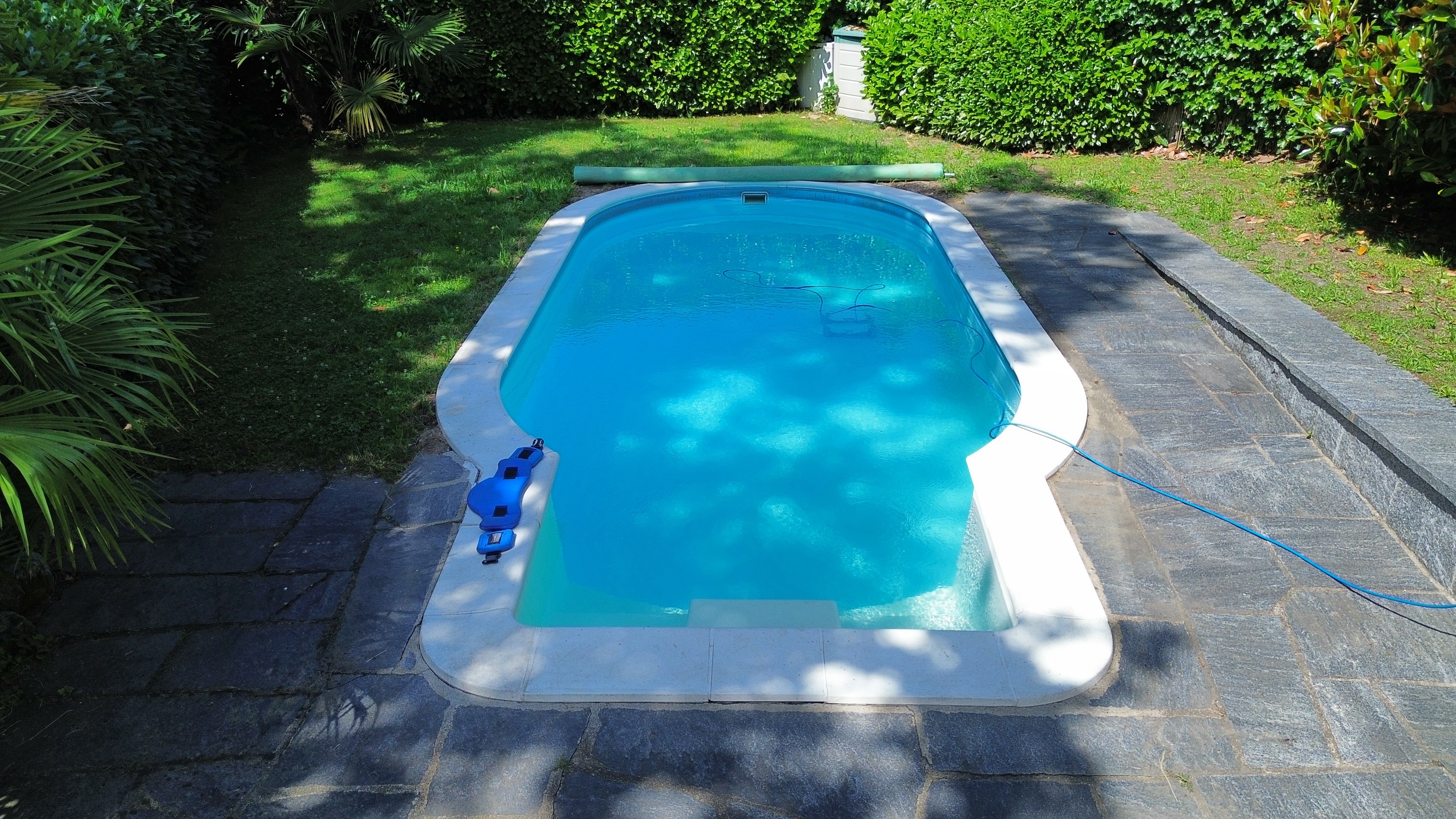 Garten mit Pool