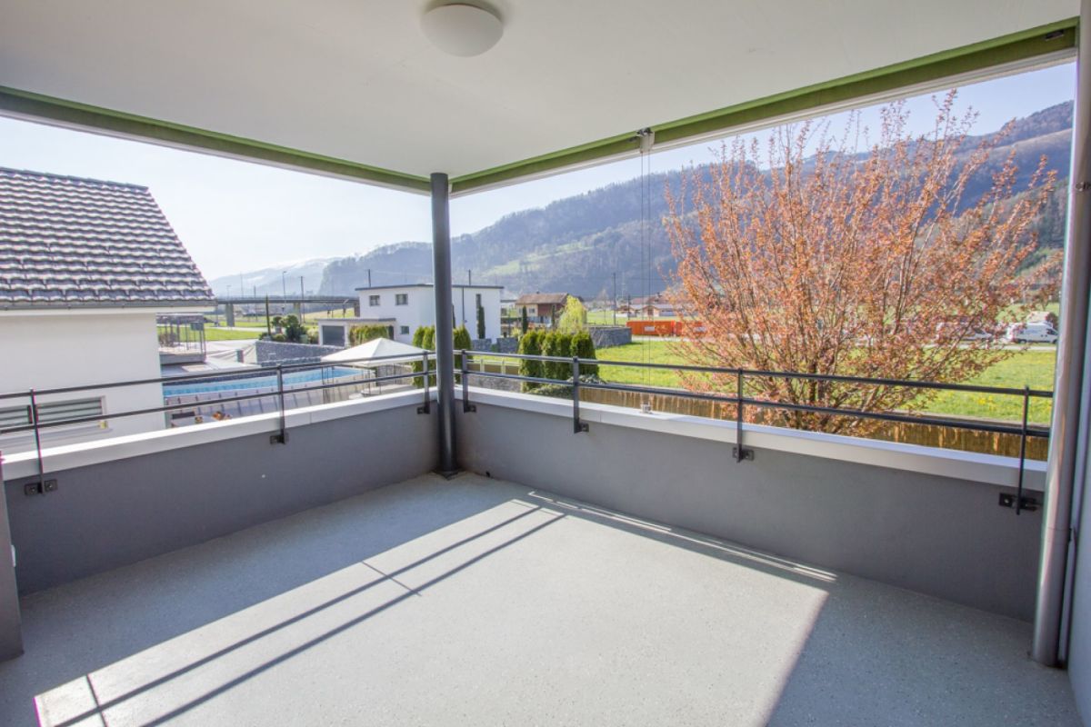 Balkon mit Bergblick
