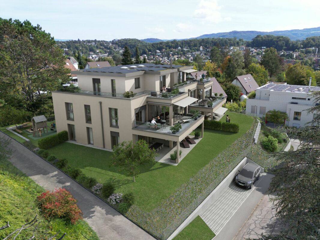 Luxuriöse moderne Villa mit Hanglage und Terrassen
