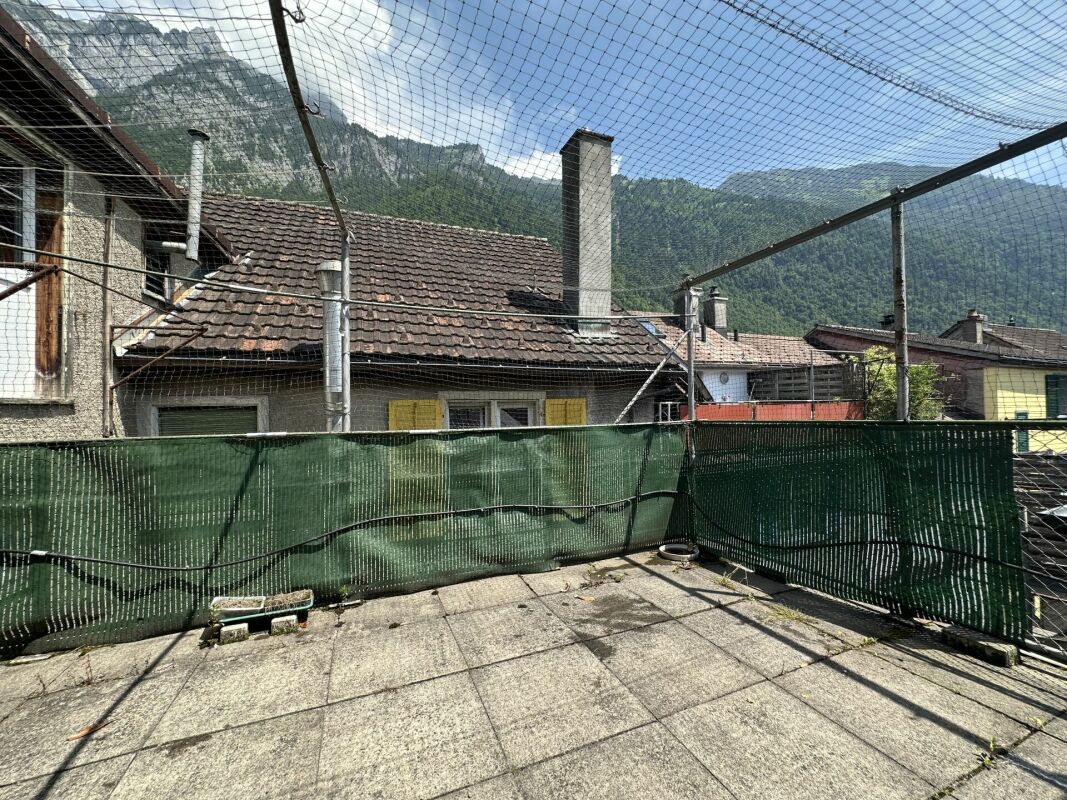 Balkon/Terrasse mit Bergblick