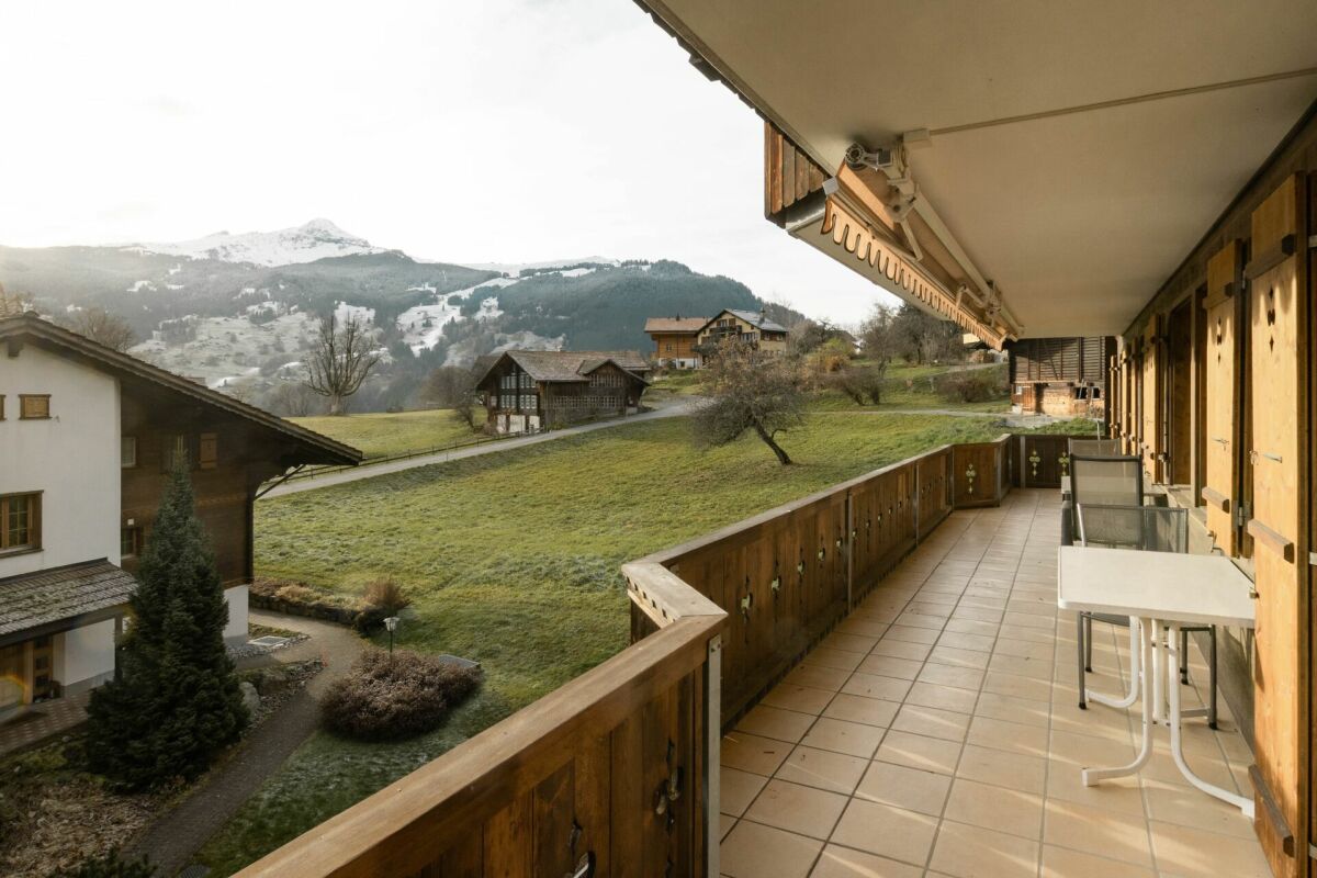 Balkon mit Bergblick