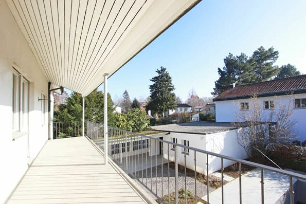 Balkon mit Blick ins Grüne