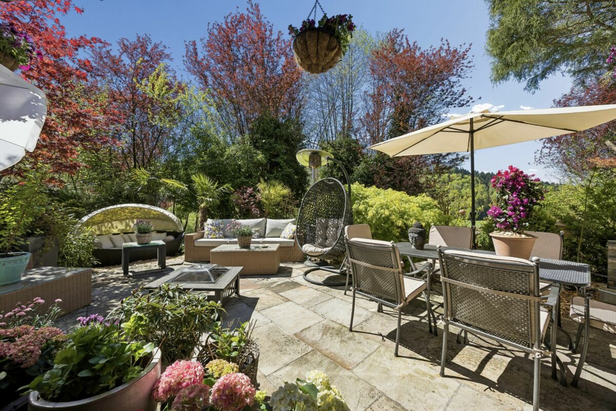 Terrasse mit Gartenlounge