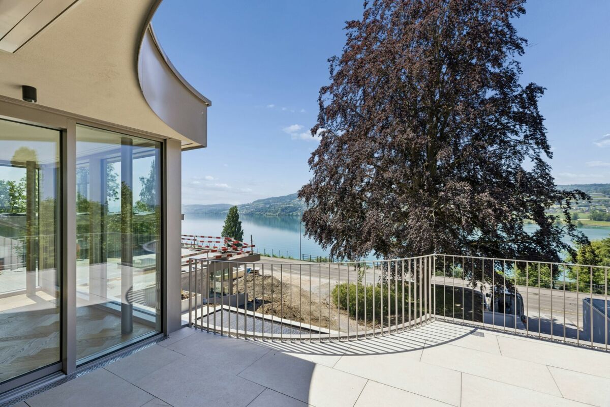 Balkon mit Seeblick