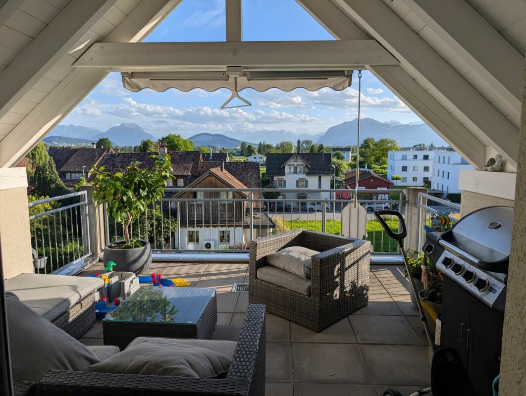 Dachterrasse mit Bergblick