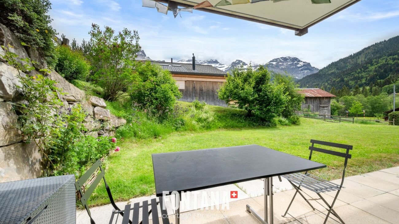 Terrasse mit Bergblick