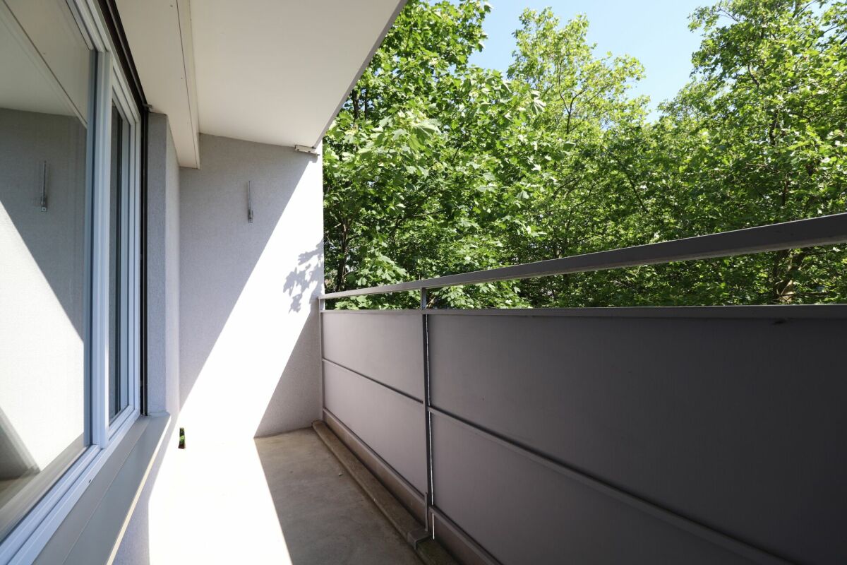 Balkon mit Blick ins Grüne