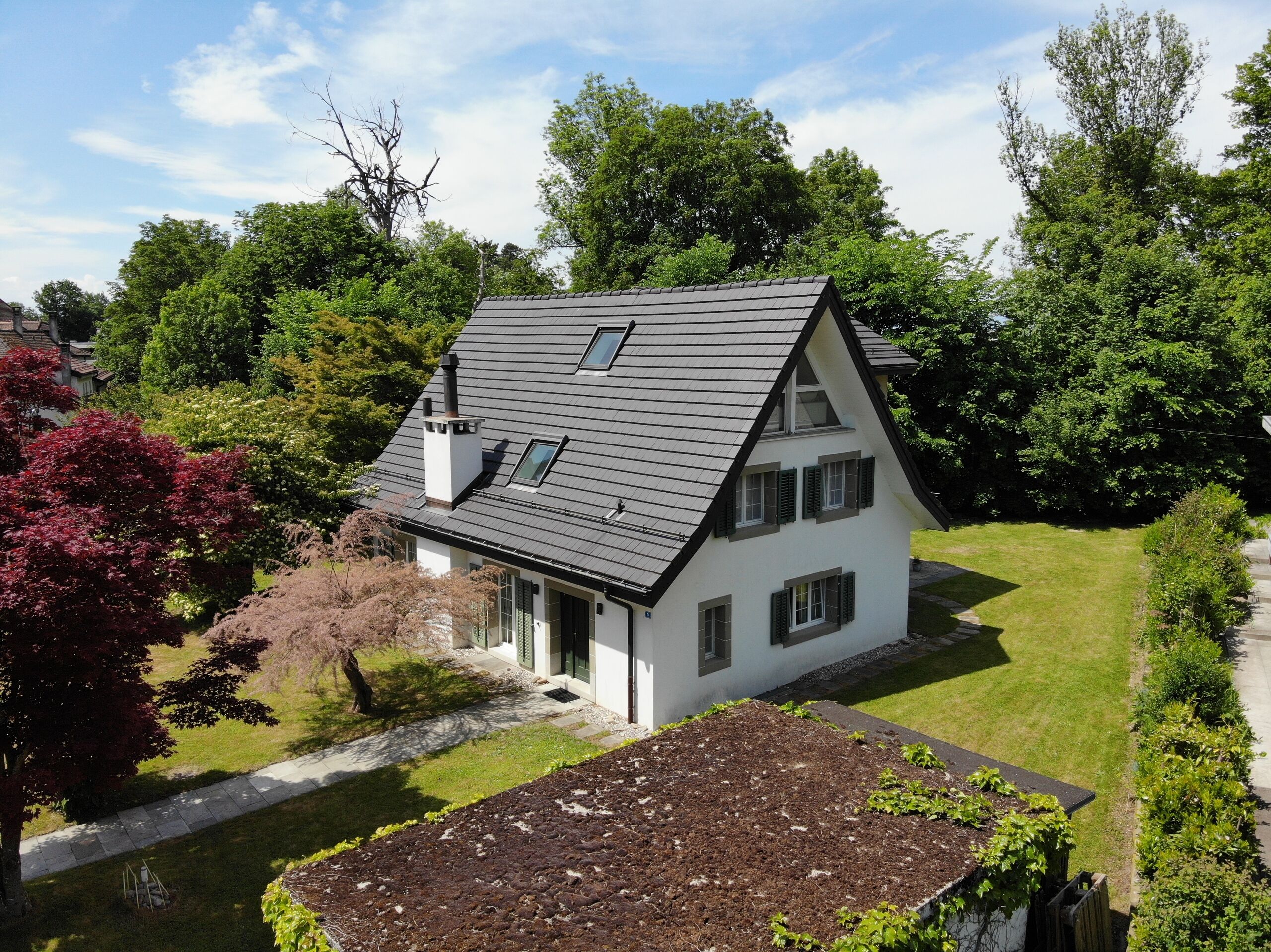 Einfamilienhaus mit großem Garten