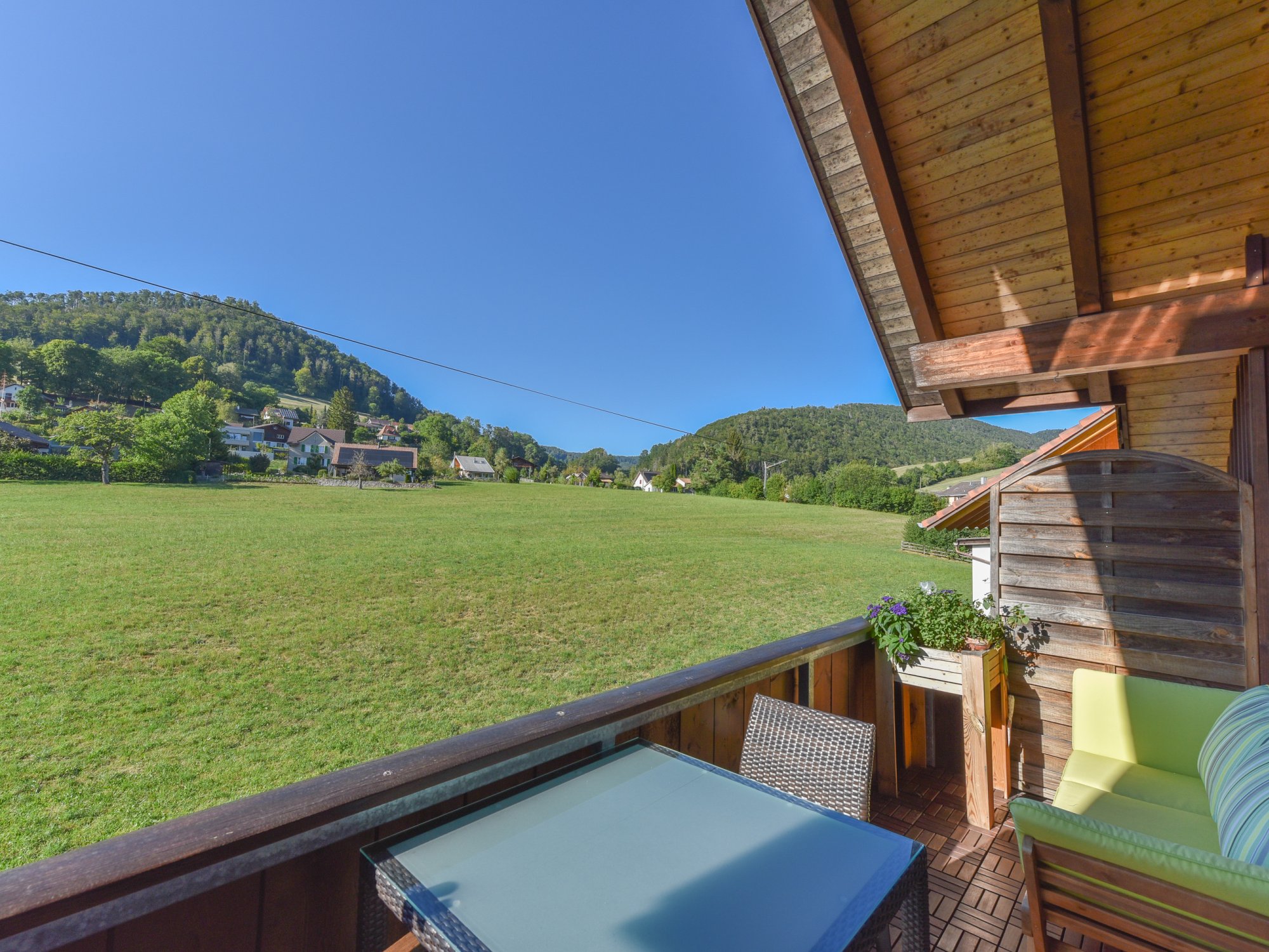 Balkon mit Bergblick