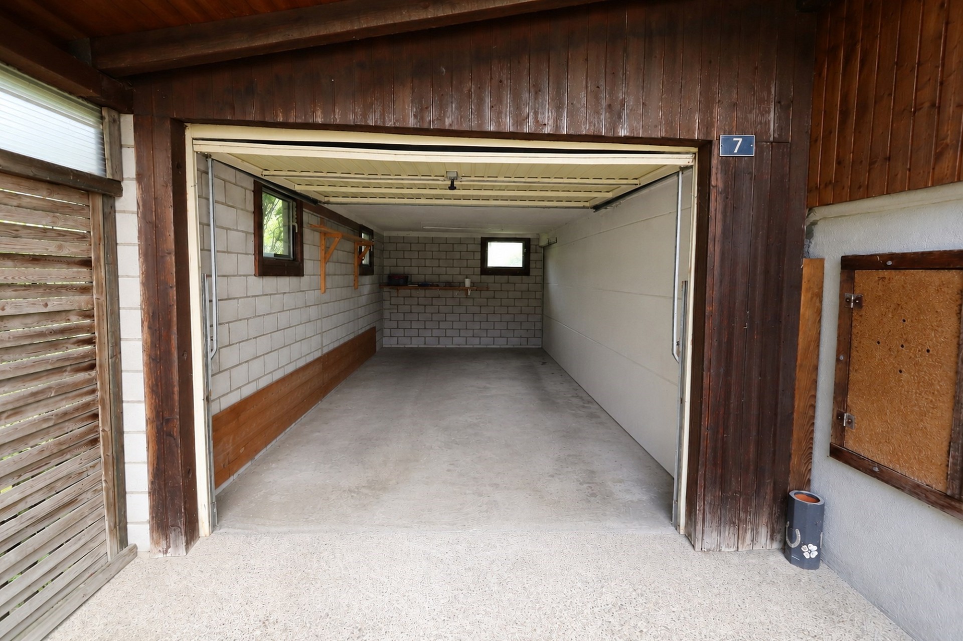 Offener Garagenbereich