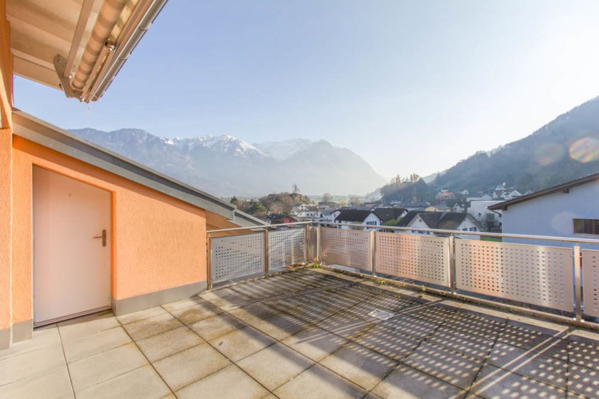 Dachterrasse mit Bergblick