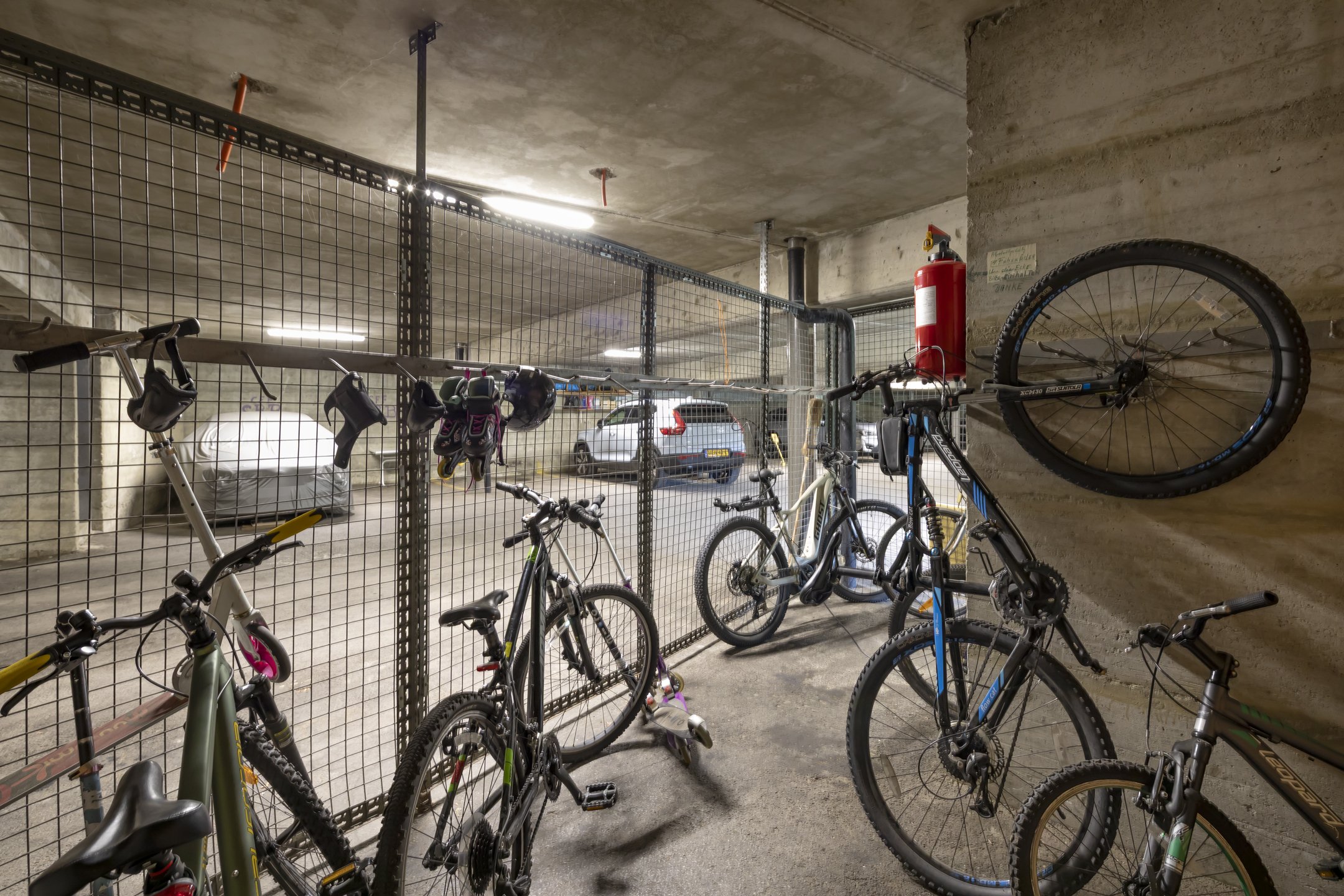 Fahrradabstellraum in einer Tiefgarage