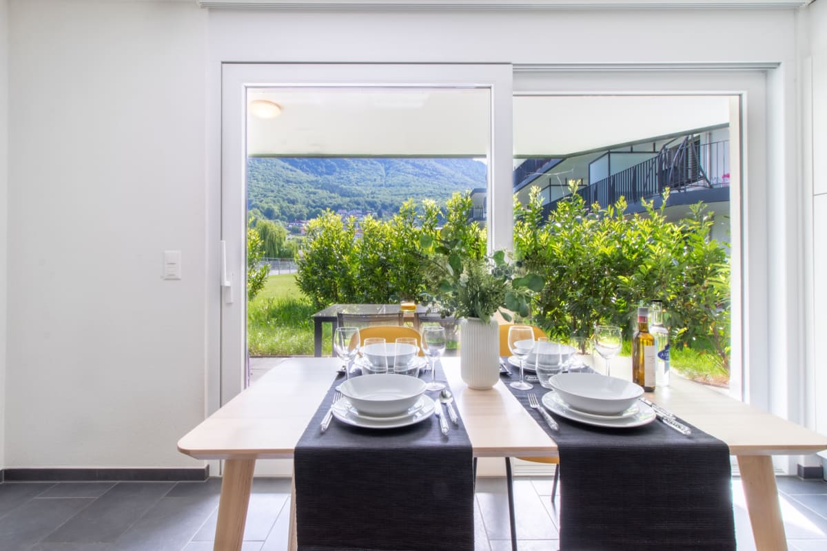 Essbereich mit Gartenblick