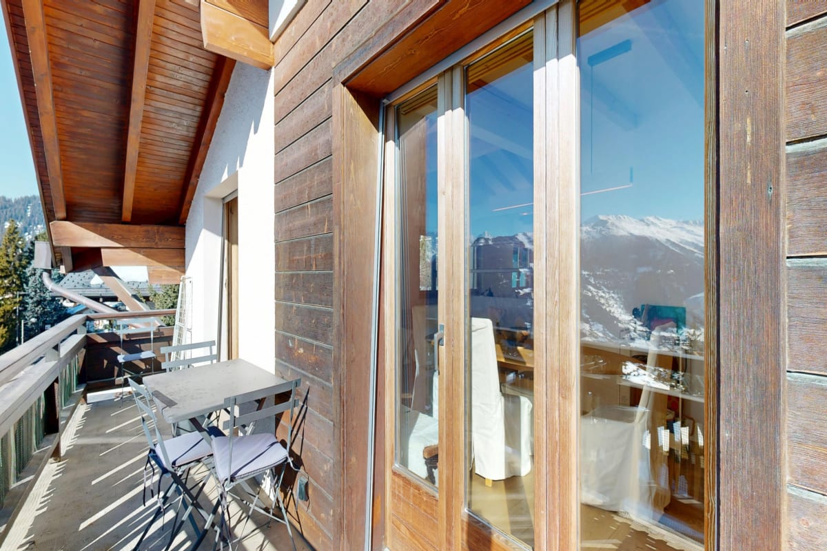 Balkon mit Bergblick