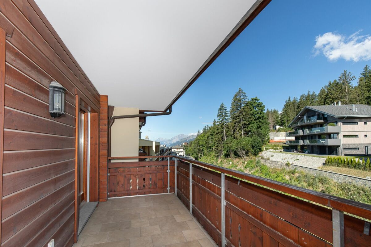 Balkon mit Bergblick