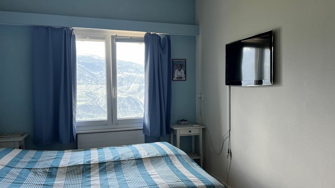 Schlafzimmer mit Bergblick
