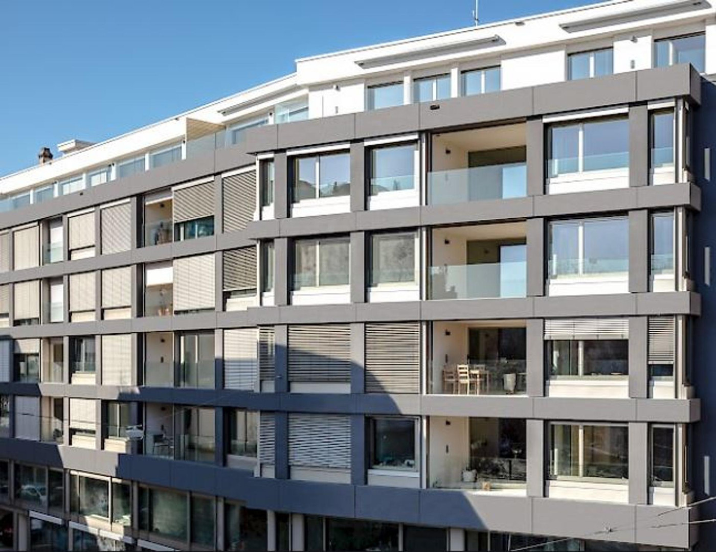 Moderne Wohnanlage mit Balkonen
