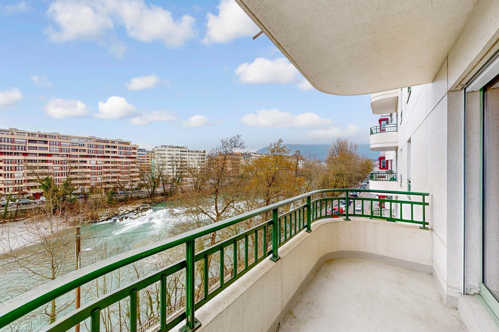 Leben an den Ufern der Arve! – Les Acacias