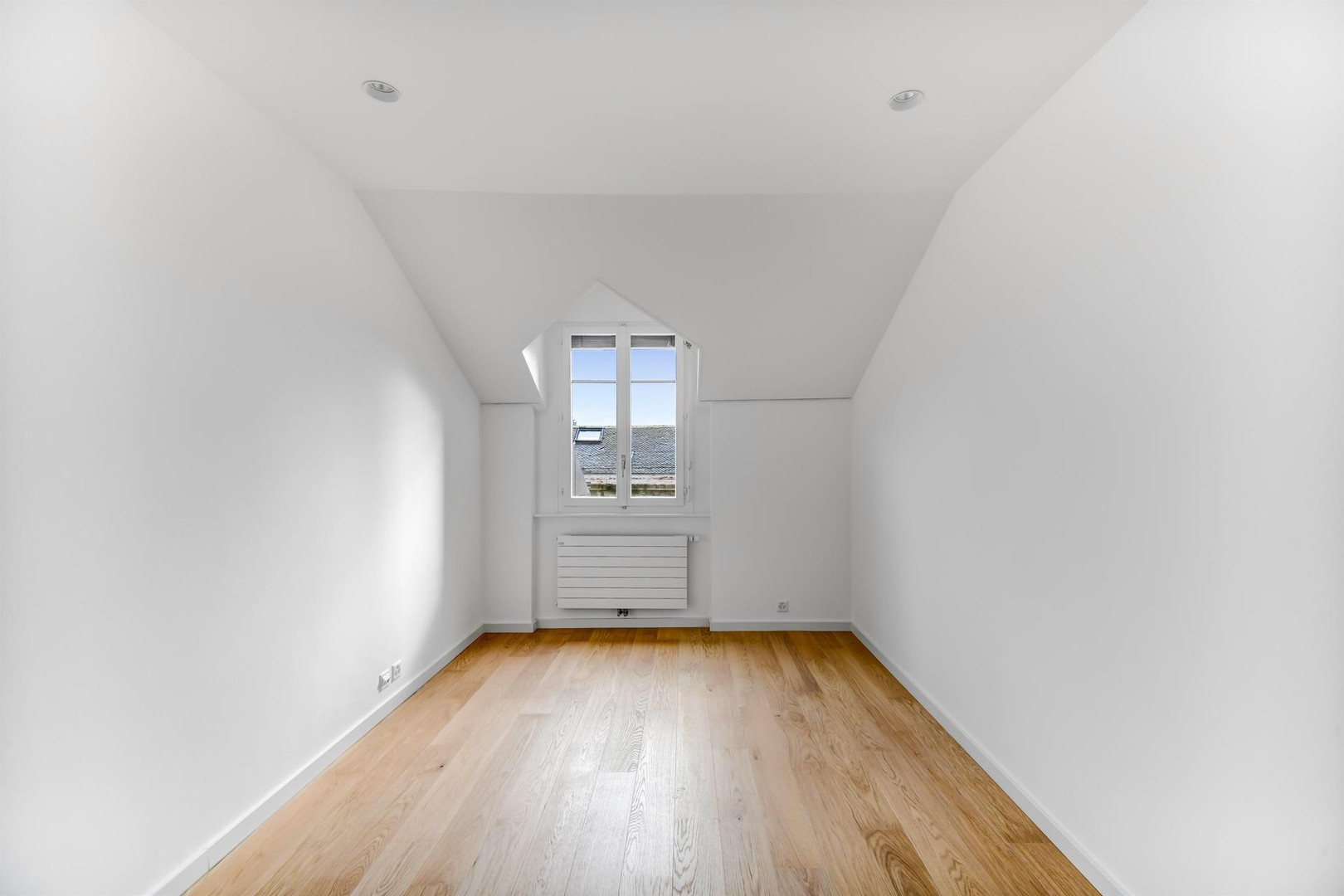 Helles Dachgeschosszimmer