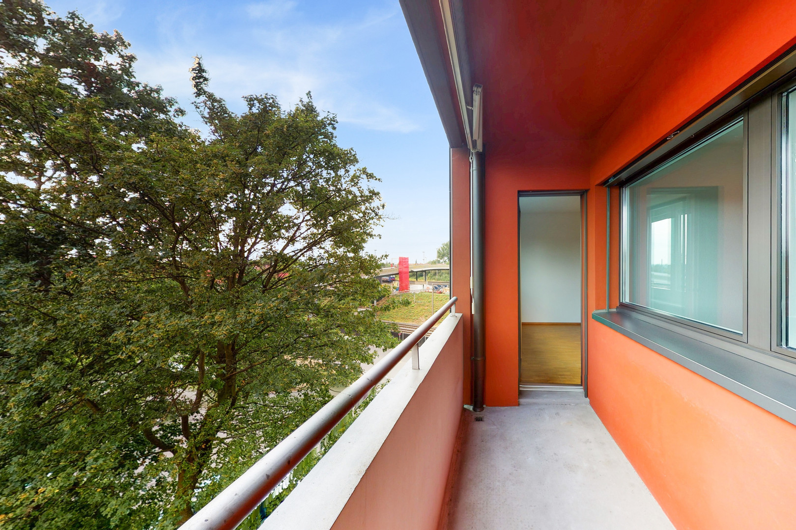 Balkon mit Blick ins Grüne