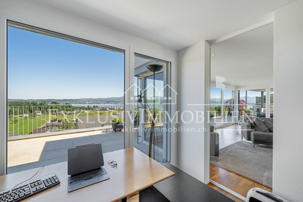 Büro mit Panoramablick