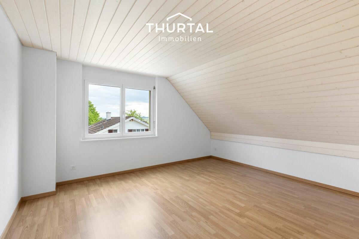 Ausgebauter Dachraum mit Dachschräge
