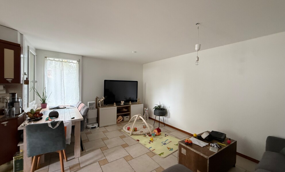 Wohnzimmer mit Essbereich