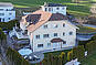 Einfamilienhaus mit Pool und Garten